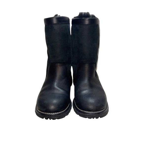 UGG Riverton Black Woman Shoes Size 7 - Picture 6 of 9